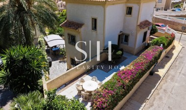 Odsprzedaż - Villa - Orihuela Costa - Costa Blanca