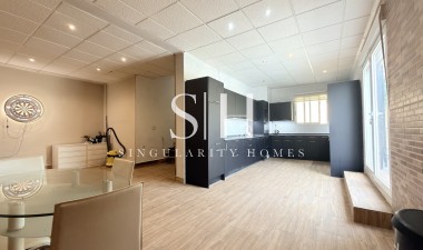Odsprzedaż - Villa - Orihuela Costa - Costa Blanca