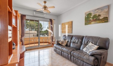 Odsprzedaż - Mieszkanie w bloku - Orihuela Costa - Villamartin