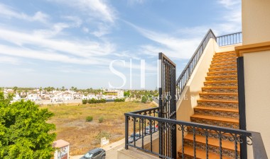 Odsprzedaż - Mieszkanie w bloku - Orihuela Costa - Villamartin
