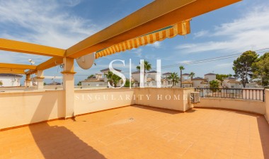 Odsprzedaż - Mieszkanie w bloku - Orihuela Costa - Villamartin