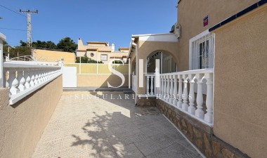 Odsprzedaż - Dom - Torrevieja - Miramar - Torre Del Moro