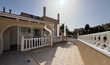 Odsprzedaż - Dom - Torrevieja - Miramar - Torre Del Moro