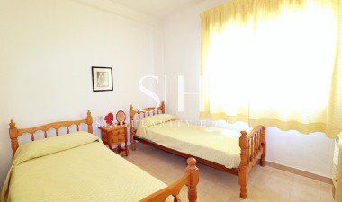 Återförsäljning - Bungalow - Torrevieja - El Acequión - Los Náufragos