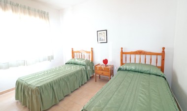 Återförsäljning - Bungalow - Torrevieja - El Acequión - Los Náufragos