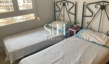 Odsprzedaż - Mieszkanie w bloku - Orihuela Costa - Altos de Campoamor
