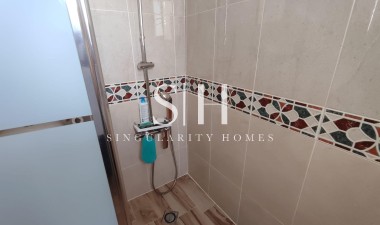 Wiederverkauf - Wohnung - Torrevieja - Paseo Maritimo