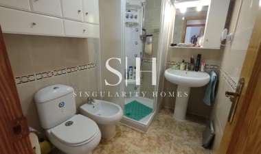 Wiederverkauf - Wohnung - Torrevieja - Paseo Maritimo