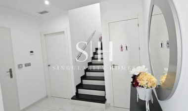 Återförsäljning - Villa - Los Montesinos - Costa Blanca