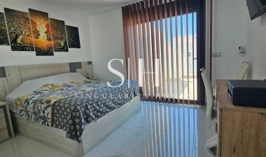 Återförsäljning - Villa - Los Montesinos - Costa Blanca