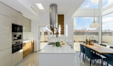Nowy budynek - Villa - Los Montesinos - La Herrada