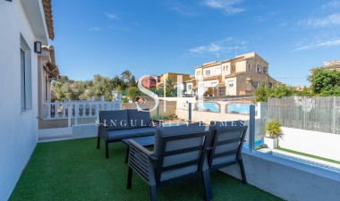 Odsprzedaż - Villa - Torrevieja - Costa Blanca