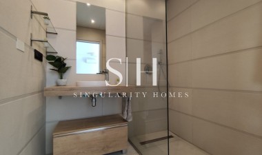 Resale - Apartment / flat - El Raso