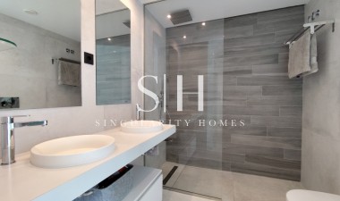 Resale - Apartment / flat - El Raso