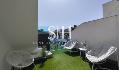 Resale - Apartment / flat - El Raso