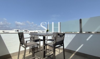Resale - Apartment / flat - El Raso