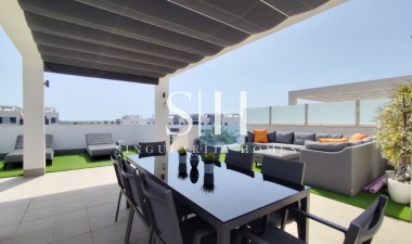 Resale - Apartment / flat - El Raso