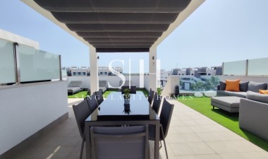 Resale - Apartment / flat - El Raso