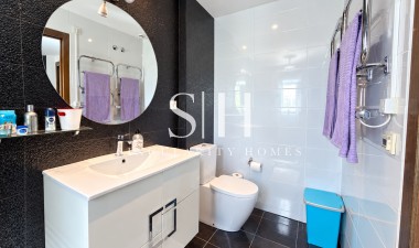 Reventa - Casa - Torrevieja - Aguas Nuevas