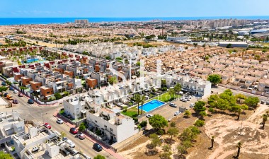 Reventa - Casa - Torrevieja - Aguas Nuevas