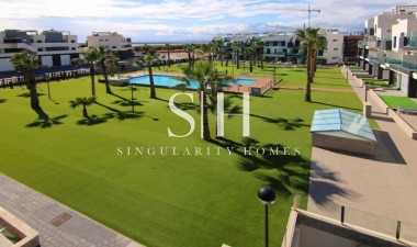 Resale - Apartment / flat - El Raso