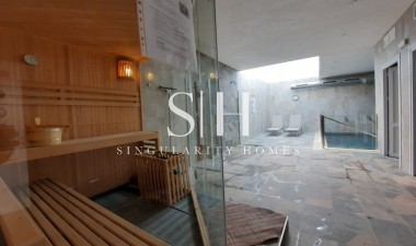 Resale - Apartment / flat - El Raso