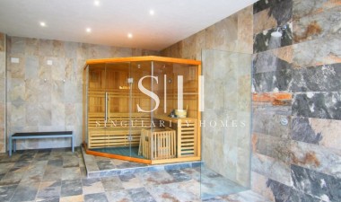 Resale - Apartment / flat - El Raso