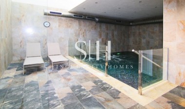 Resale - Apartment / flat - El Raso
