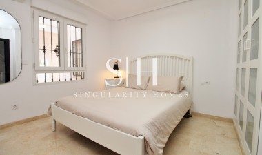 Wiederverkauf - Wohnung - Orihuela Costa - Villamartin