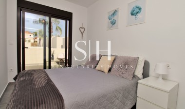 Reventa - Villa - Orihuela Costa - PAU 8