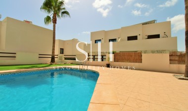 Reventa - Villa - Orihuela Costa - PAU 8