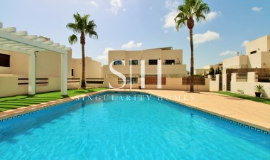 Reventa - Villa - Orihuela Costa - PAU 8