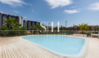 Odsprzedaż - Mieszkanie w bloku - Torrevieja - Punta prima