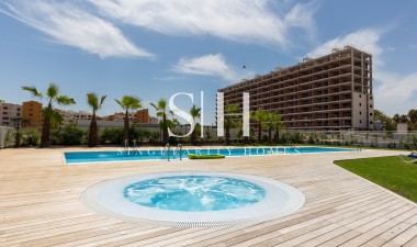 Odsprzedaż - Mieszkanie w bloku - Torrevieja - Punta prima