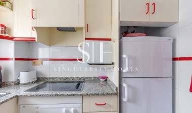 Återförsäljning - Lägenhet / lägenhet - Torrevieja - Rocio Del Mar