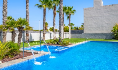 Odsprzedaż - Dom - Torrevieja - Costa Blanca
