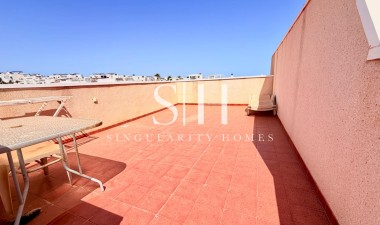 Перепродажа - Квартира / квартира - Orihuela Costa - La Ciñuelica - Villa Rosa