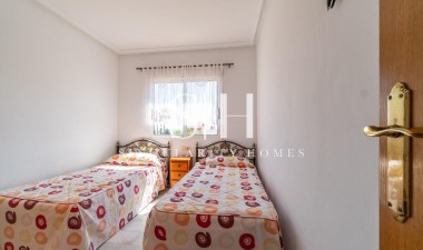 Herverkoop - Villa - Torrevieja - La Mata