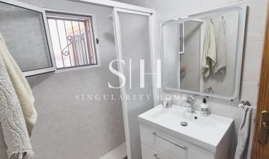 Resale - Villa - Torrevieja - Costa Blanca