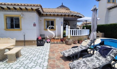 Resale - Villa - Orihuela Costa - Costa Blanca