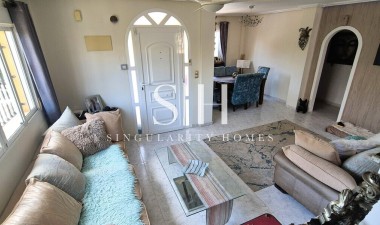 Resale - Villa - Orihuela Costa - Costa Blanca