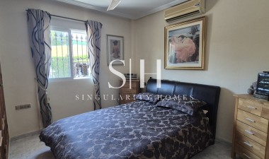 Resale - Villa - Orihuela Costa - Costa Blanca