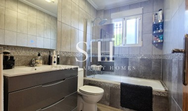Resale - Villa - Orihuela Costa - Costa Blanca