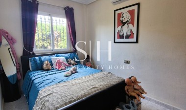 Resale - Villa - Orihuela Costa - Costa Blanca