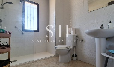Resale - Villa - Orihuela Costa - Costa Blanca
