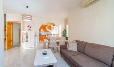 Resale - House - Orihuela Costa - La Zenia