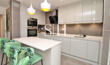 Resale - Bungalow - Orihuela Costa - Villamartin