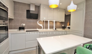 Resale - Bungalow - Orihuela Costa - Villamartin