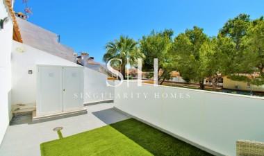 Resale - Bungalow - Orihuela Costa - Villamartin