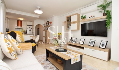 Resale - Apartament - Orihuela Costa - Villamartin
